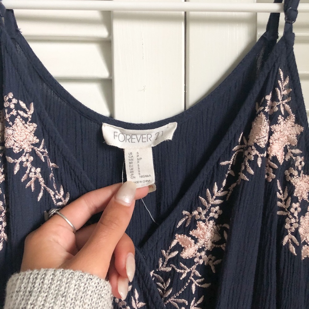 ⭐️forever21⭐️ - Picture 3 of 3